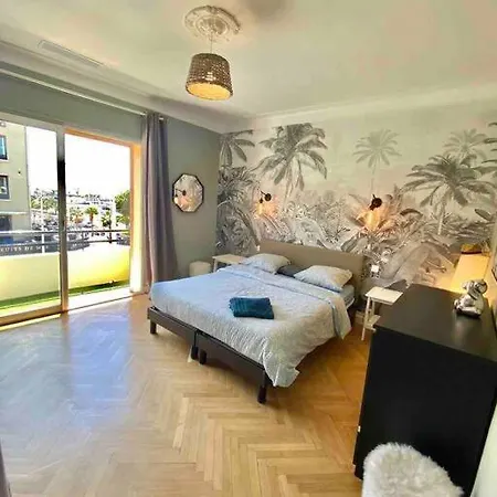 Apartment Appart Newrey Centre Vue Port Parking 6pers Saint-Raphael (Var)